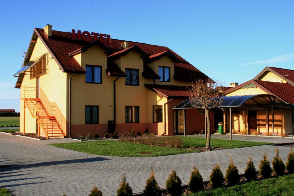 Hotel Kuznia Oberza Polska Lysomice Экстерьер фото