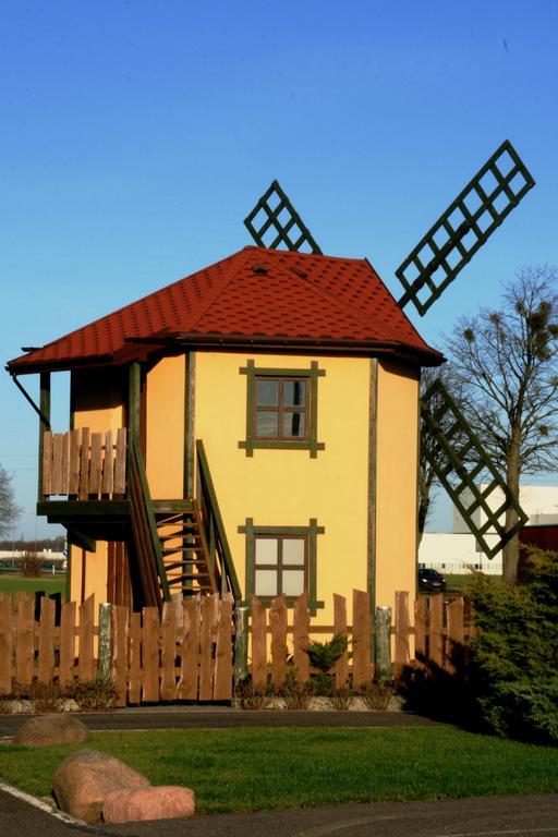 Hotel Kuznia Oberza Polska Lysomice Экстерьер фото