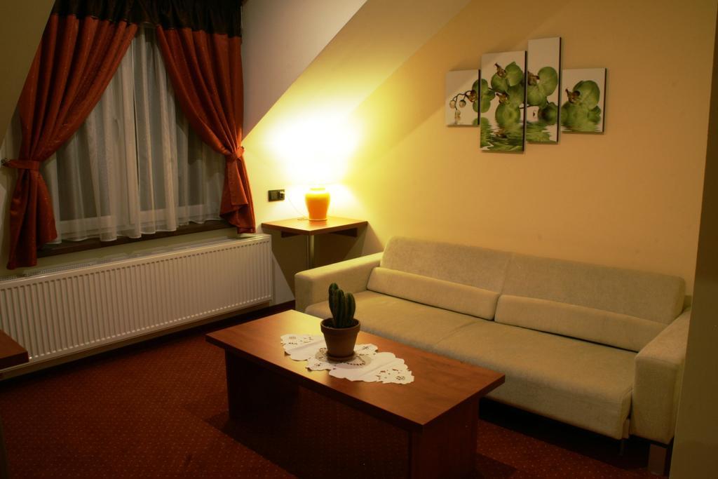 Hotel Kuznia Oberza Polska Lysomice Номер фото